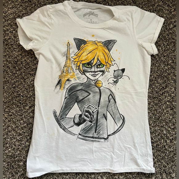 Hot Topic Tops Miraculous Ladybug Cat Noir Tshirt Poshmark